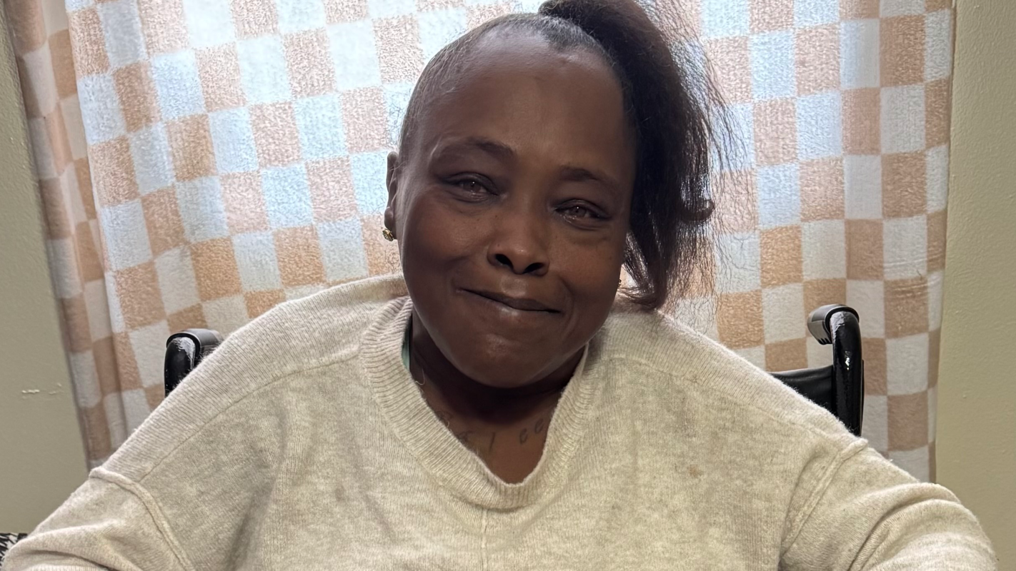 Please Help Felecia Move