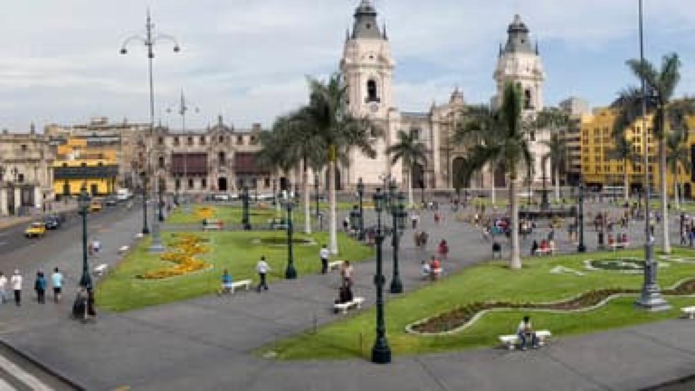 Give Happy a Semester Studying Abroad