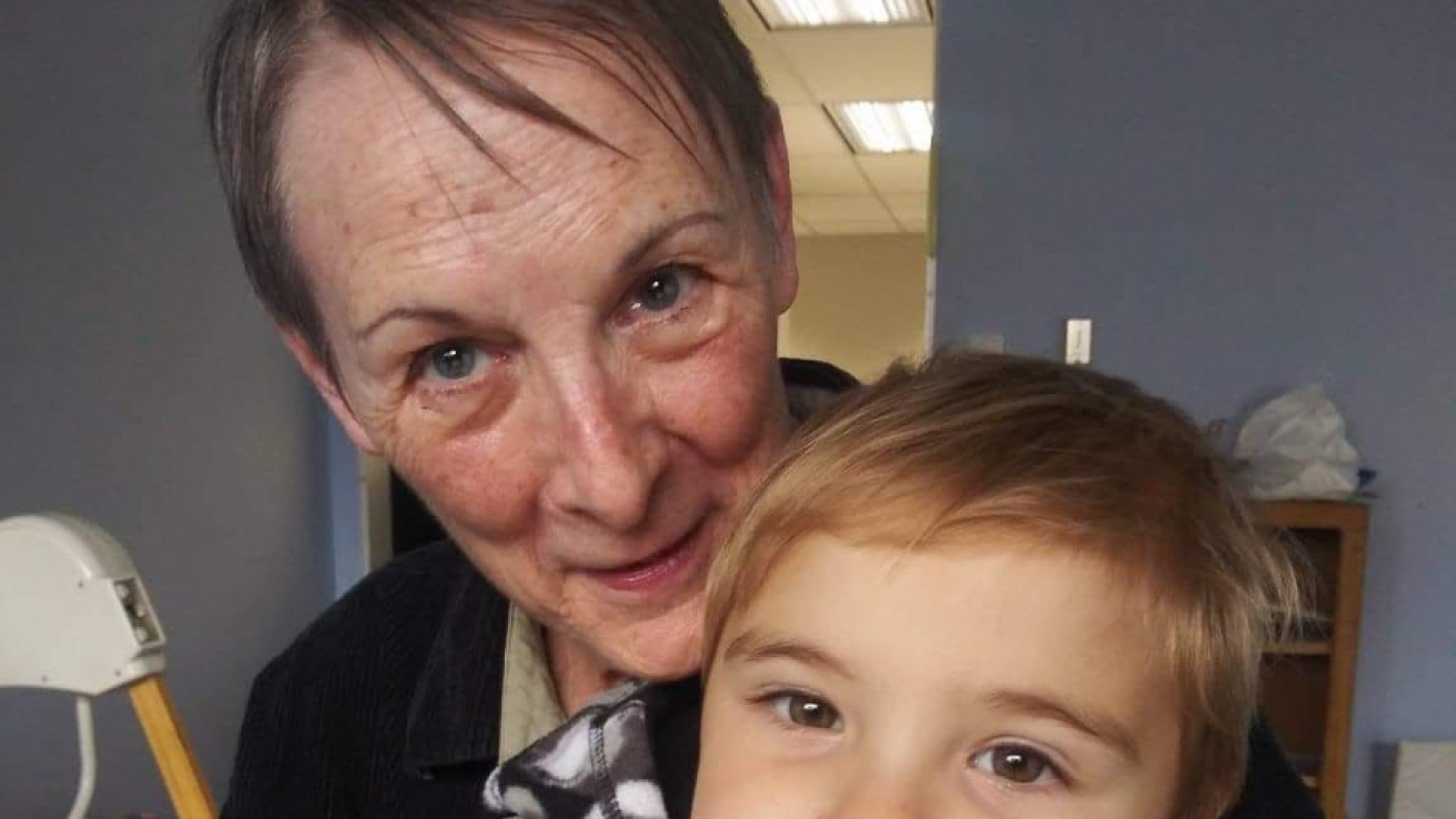 Help with mothers funeral expenses