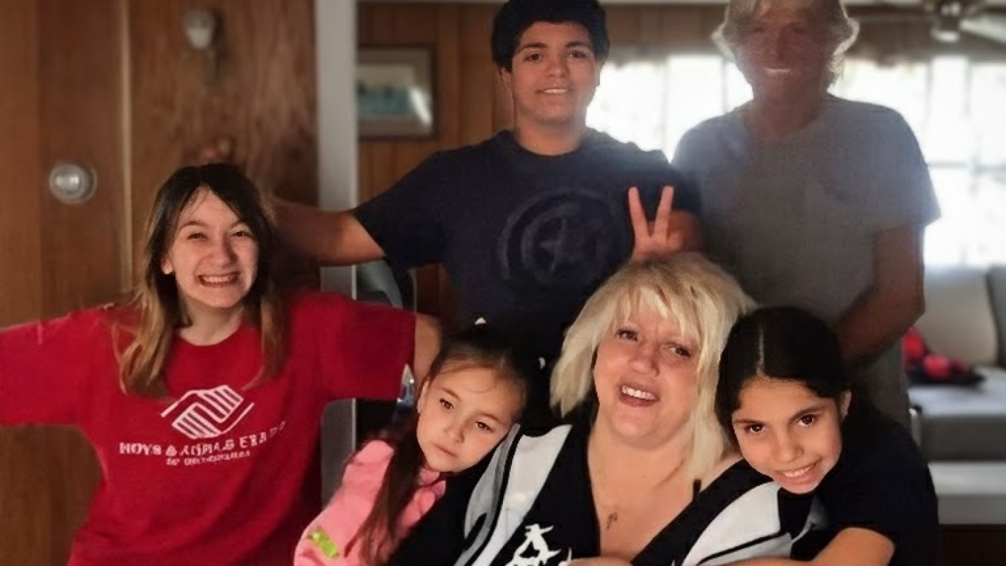 💐In loving memory of April Robbins Poirier💐