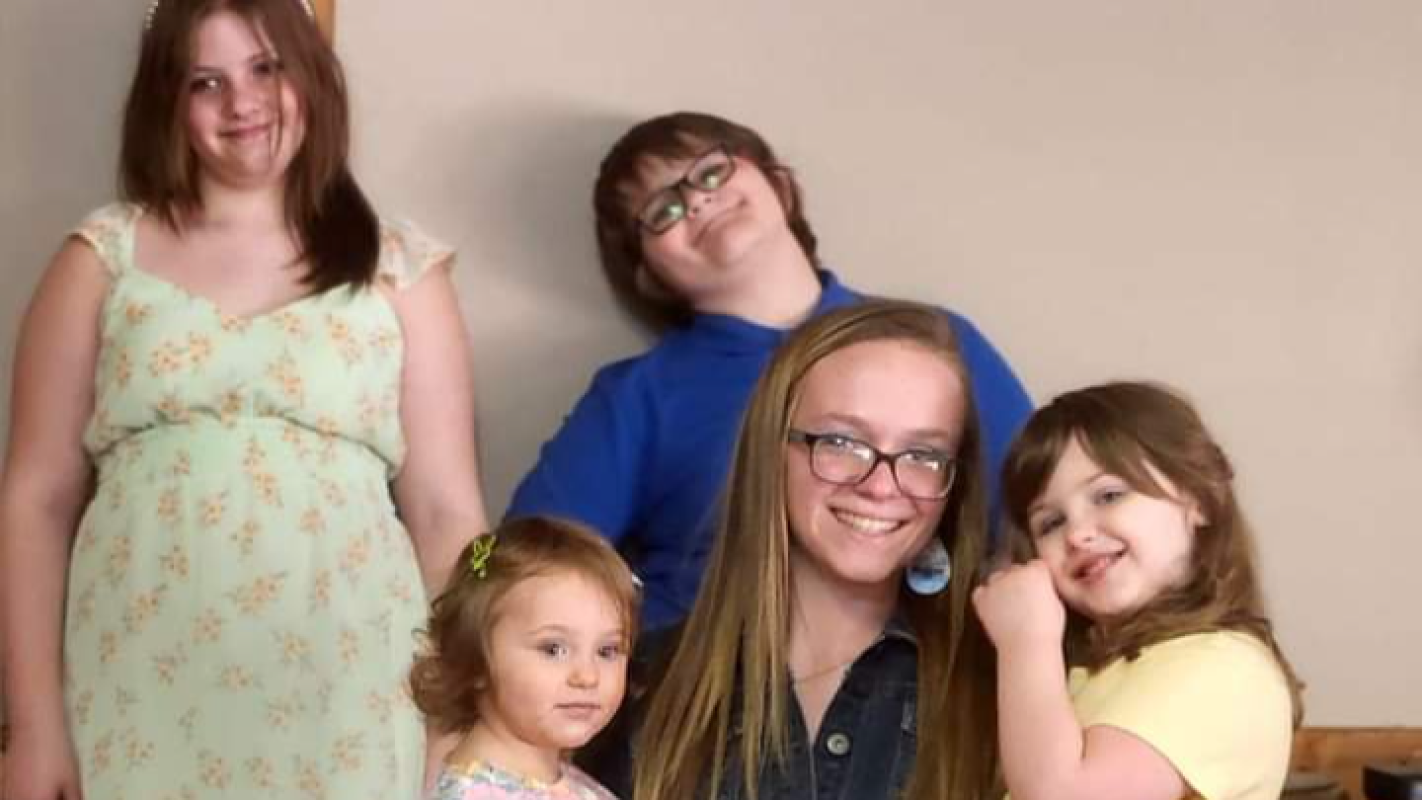 Please keep Olivia's  Kids Together 4 Christmas