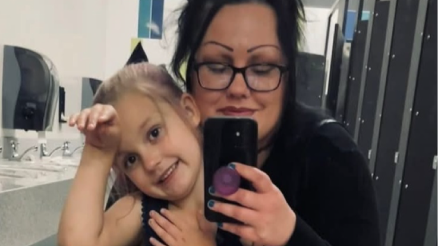 Handicapped mommy and 2 daughters