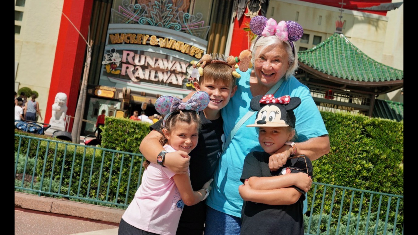 Family seeks support after tragic car accident