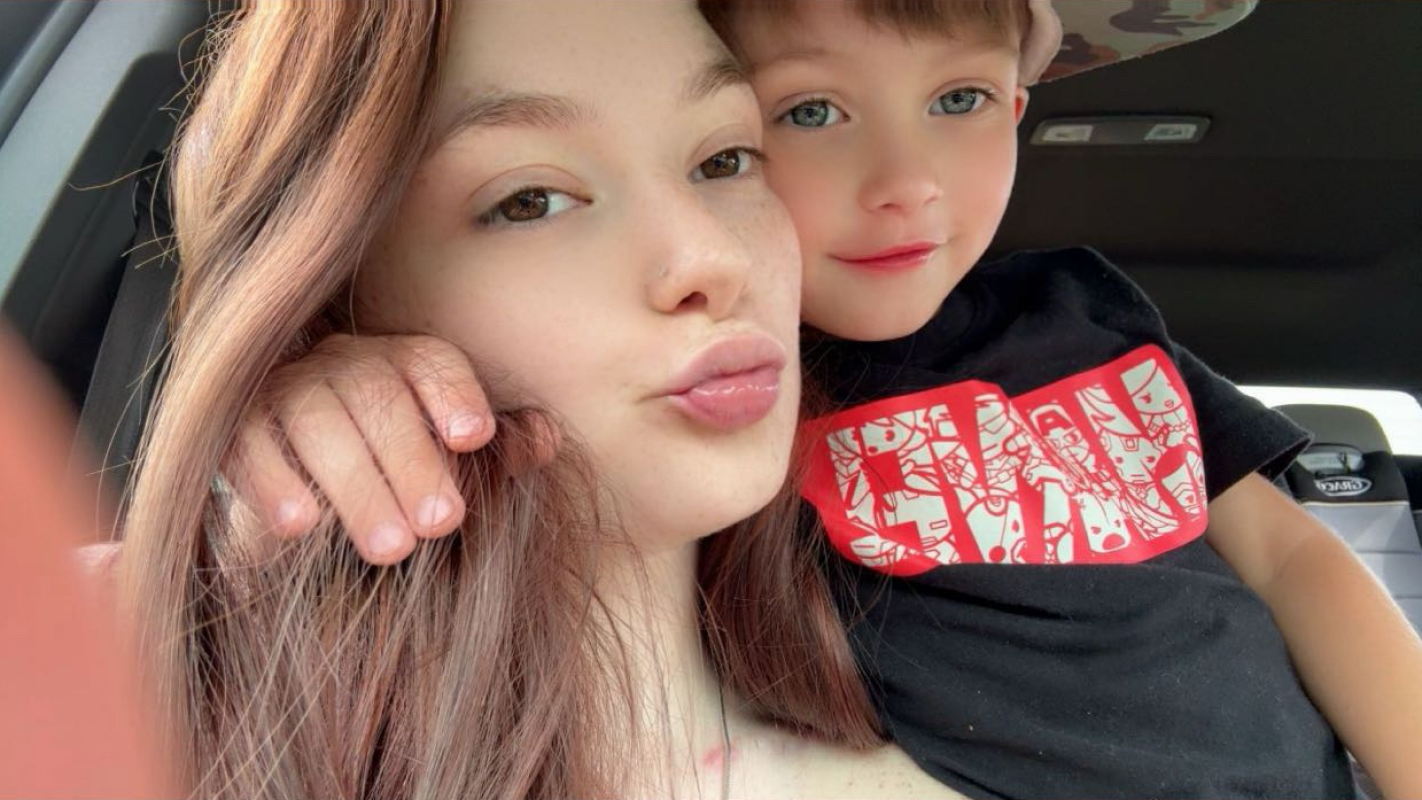 Help me and my kids get back on our feet😔