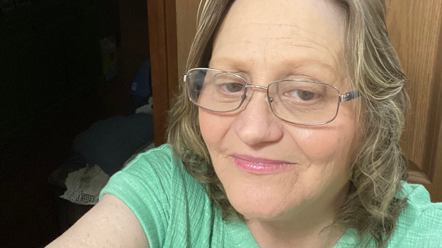 Donna in need of new teeth now