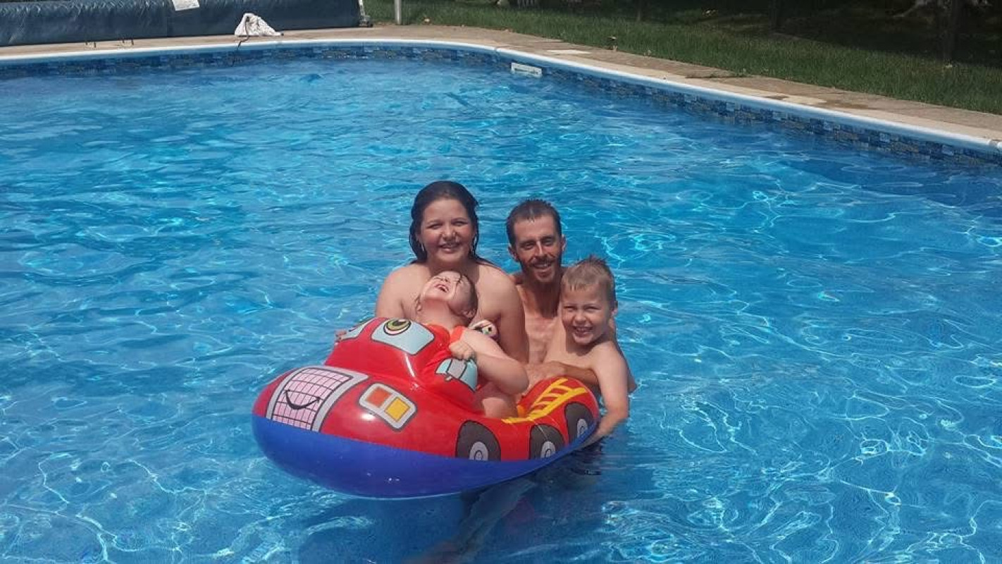 Help Aunt Tammy Lay Rocky Smith to Rest