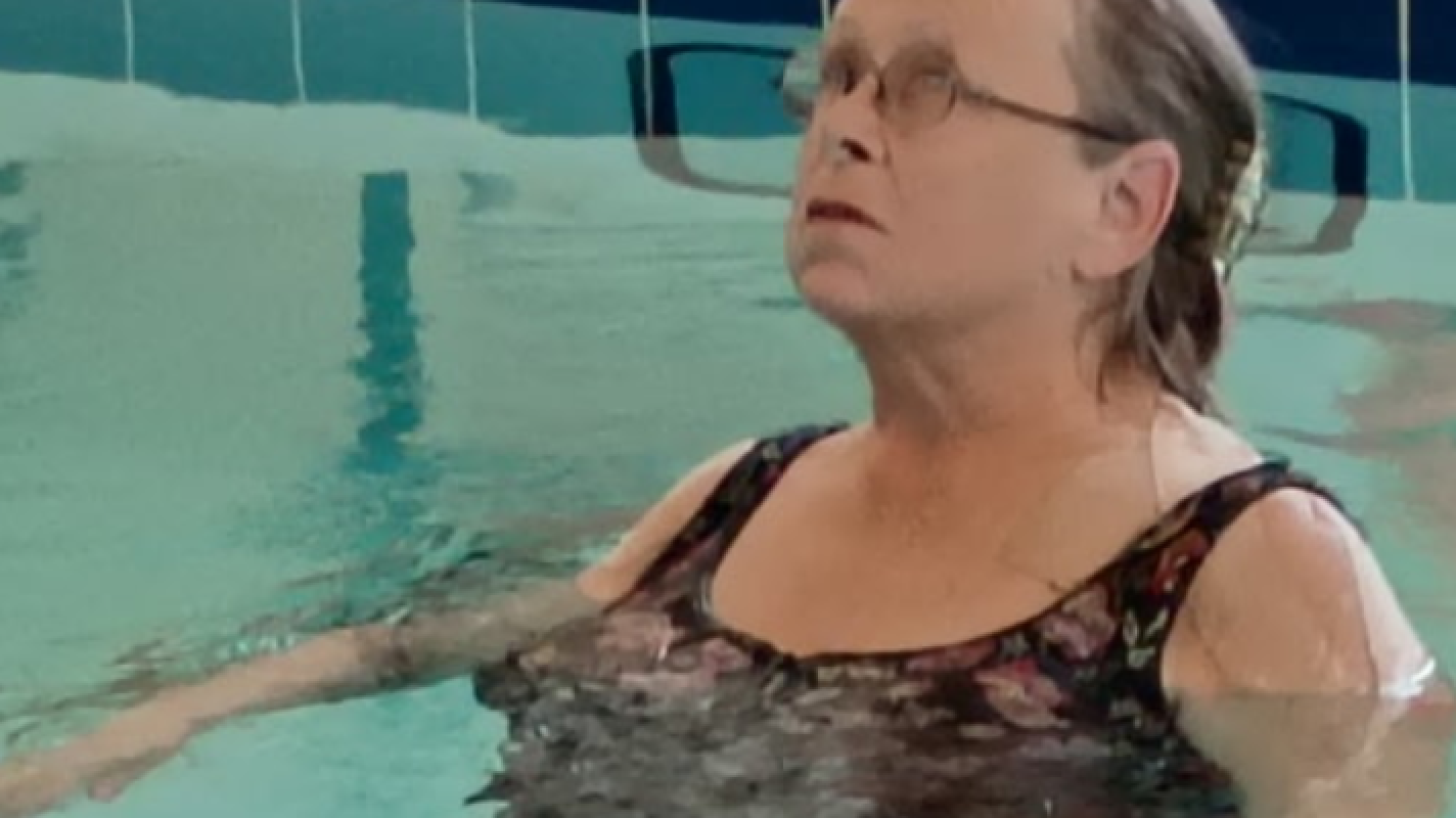 debbies folding electric wheelchair