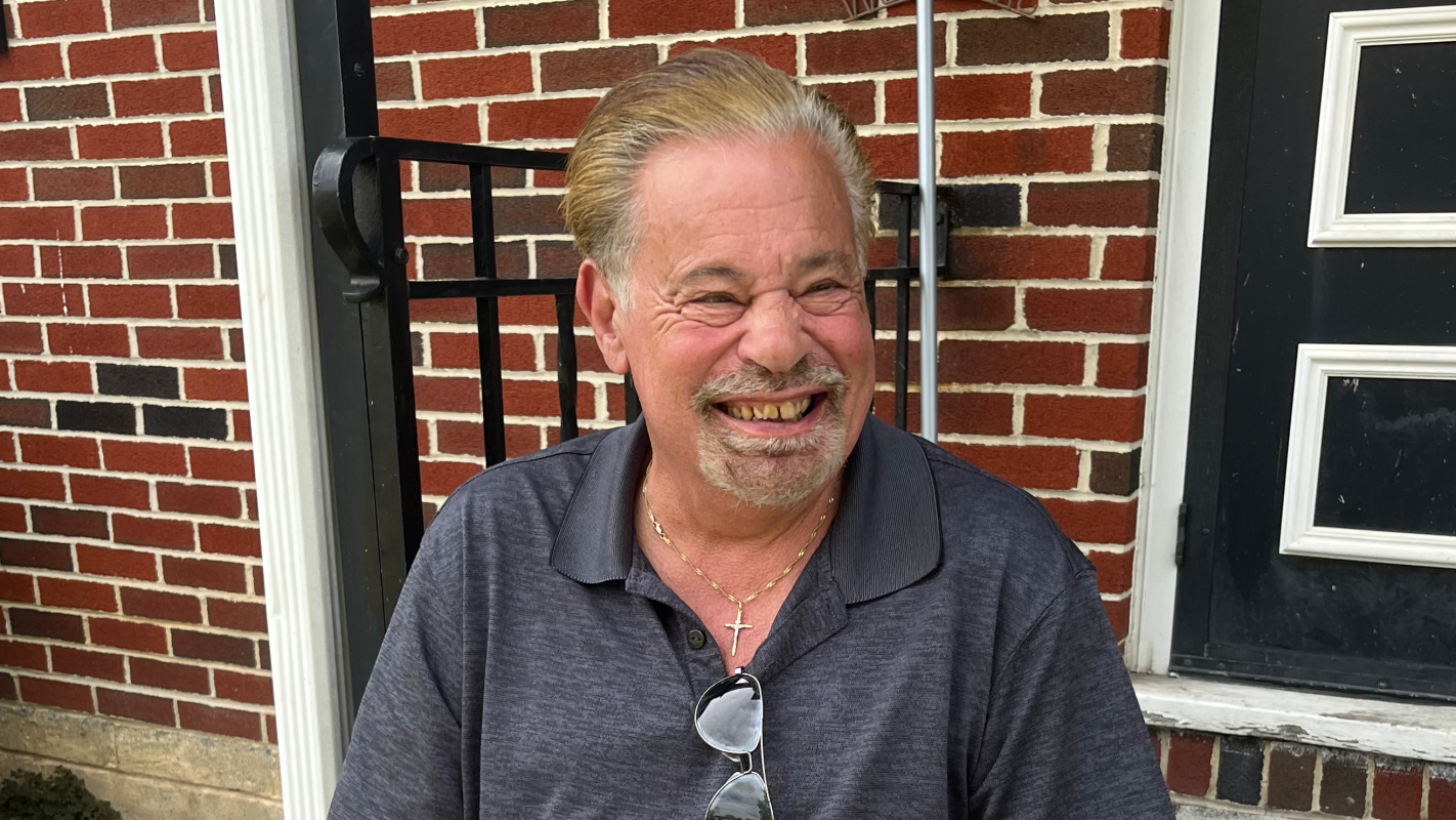 Help Veteran Pat recover after knee replacement surgery