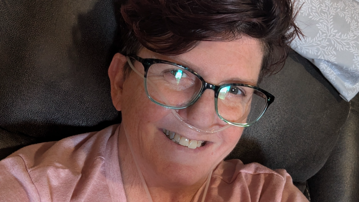 Help Reva pay her hospital bill