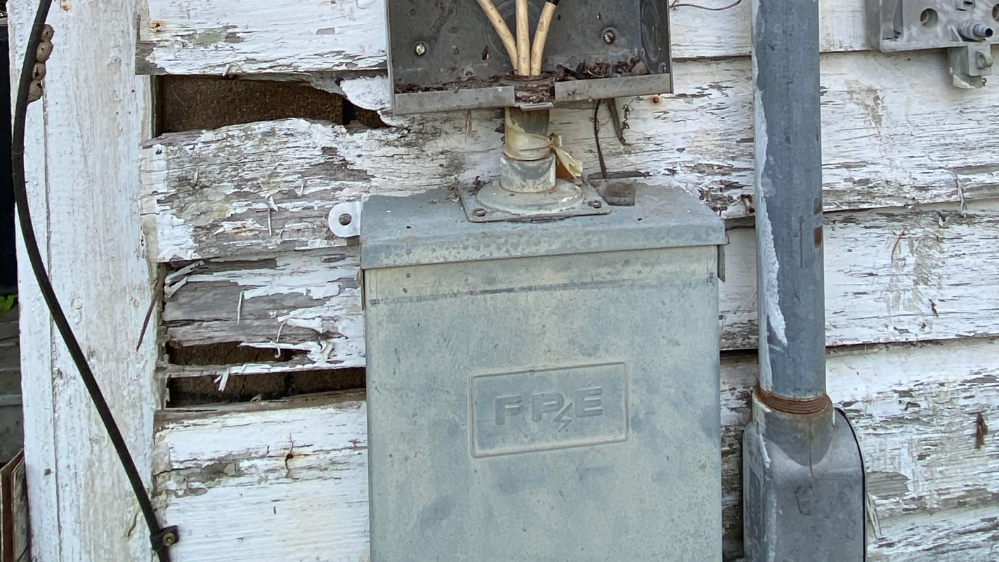 Emergency electrical repairs