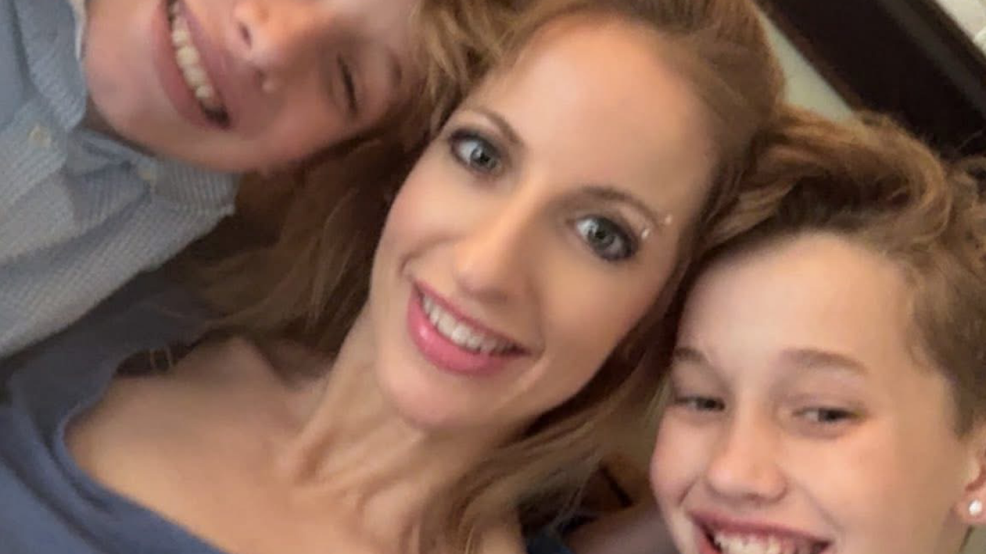 Help a hardworking mother rebuild her life